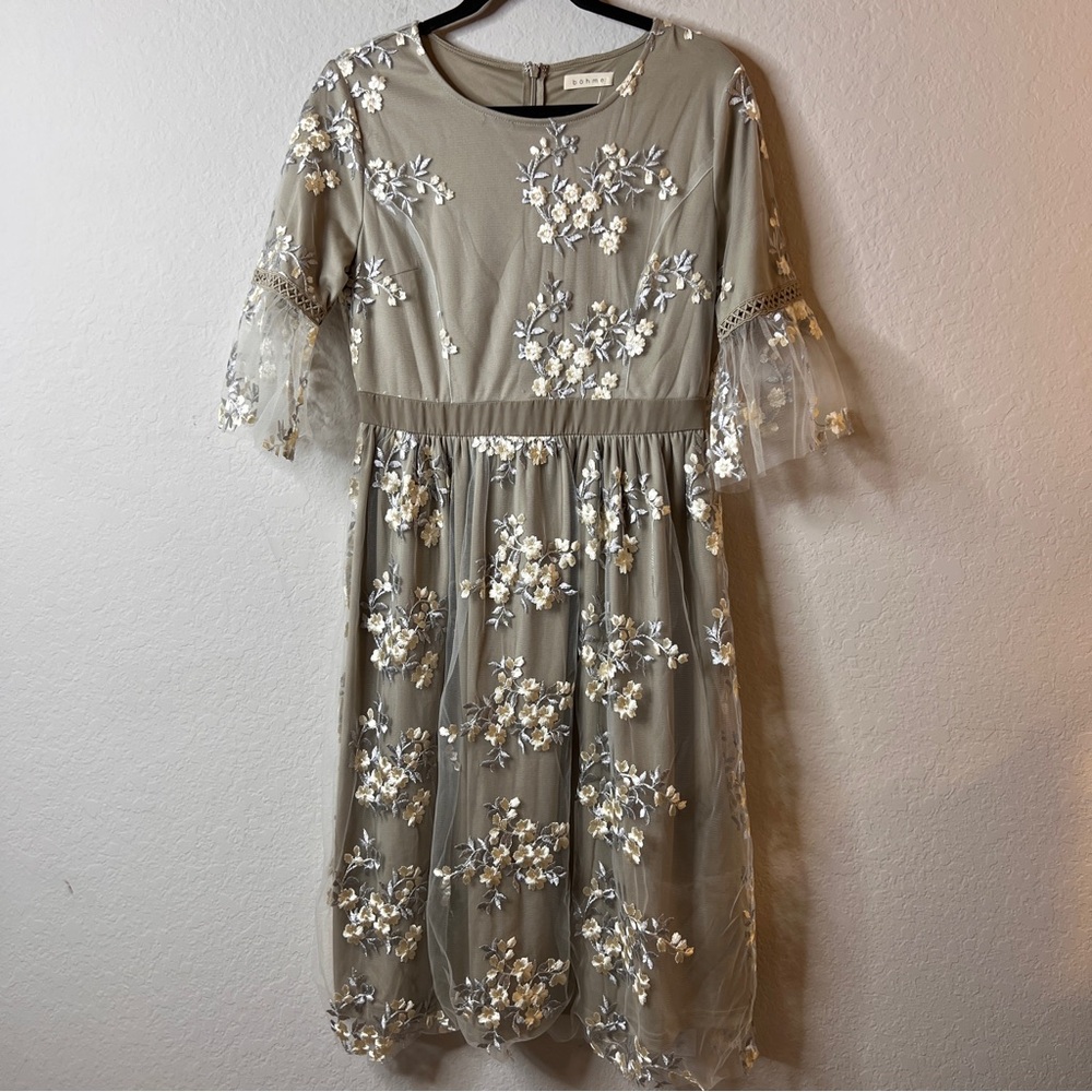 Bohme Lace Midi Dress Medium Dove Grey Floral Short Sleeve NWT